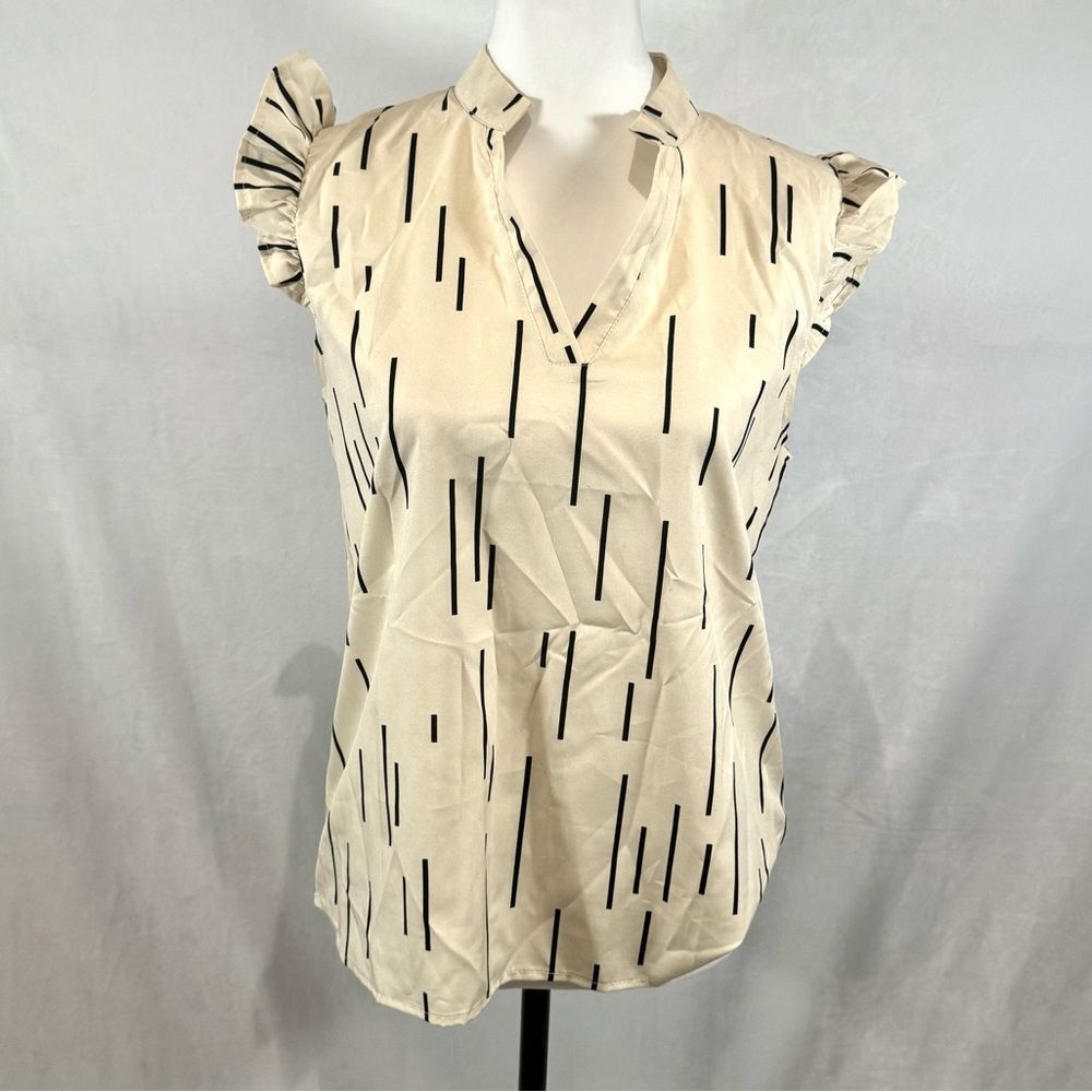 Ivory and black notched vneck short ruffle cap sleeve top size 6